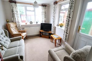 Family Room- click for photo gallery